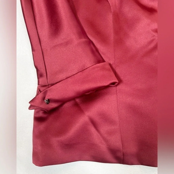 VIE BY VICTORIA ROYAL Women’s VINTAGE Cuffed Sleeve V Neck Burgundy Top 18 - Picture 3 of 16